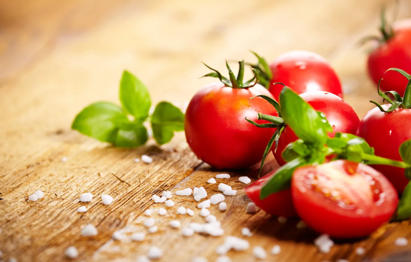 Фото обои помидоры, wood, salt, tomato, базилик