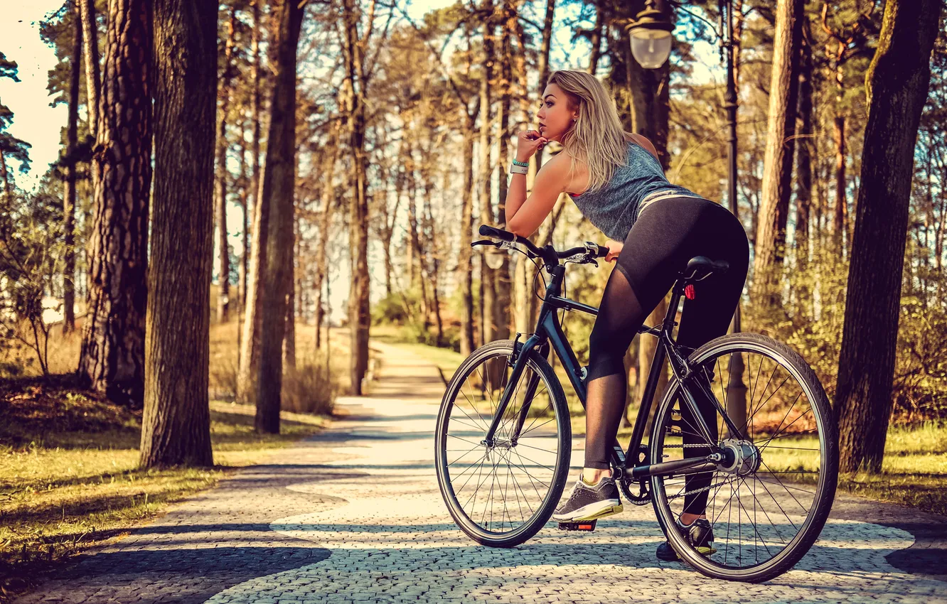 Фото обои summer, sexy, bicycle, park, blond, female