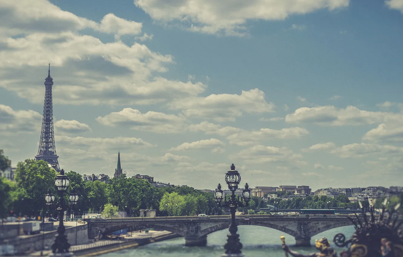 Фото обои небо, облака, мост, Франция, Париж, Сена, Эйфелева башня, подайте лампы