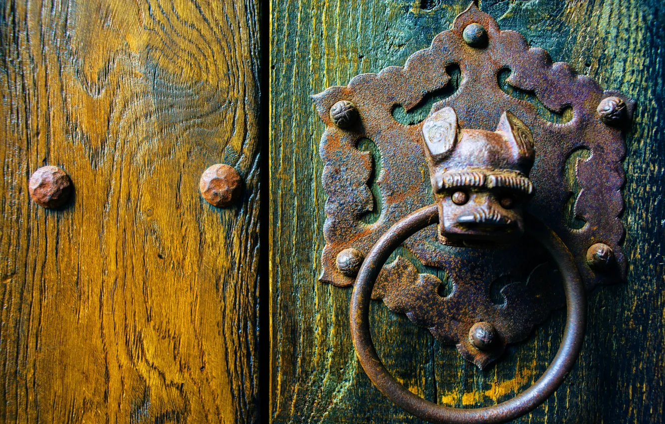 Фото обои металл, текстура, дверь, ручка