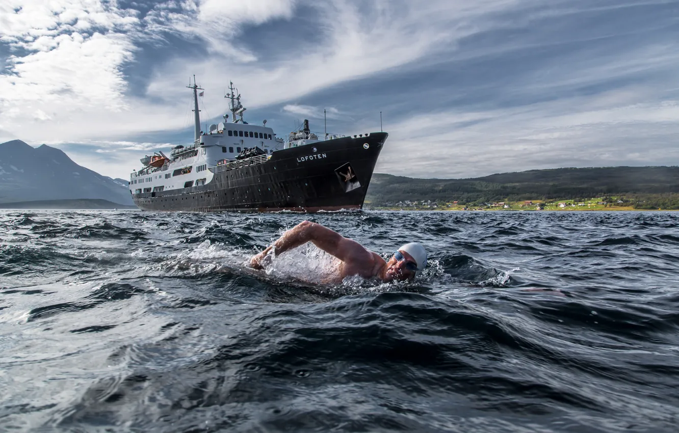 Фото обои заплыв, Норвегия, пловец, судно, Norway, Troms, MS Lofoten, Rystraumen