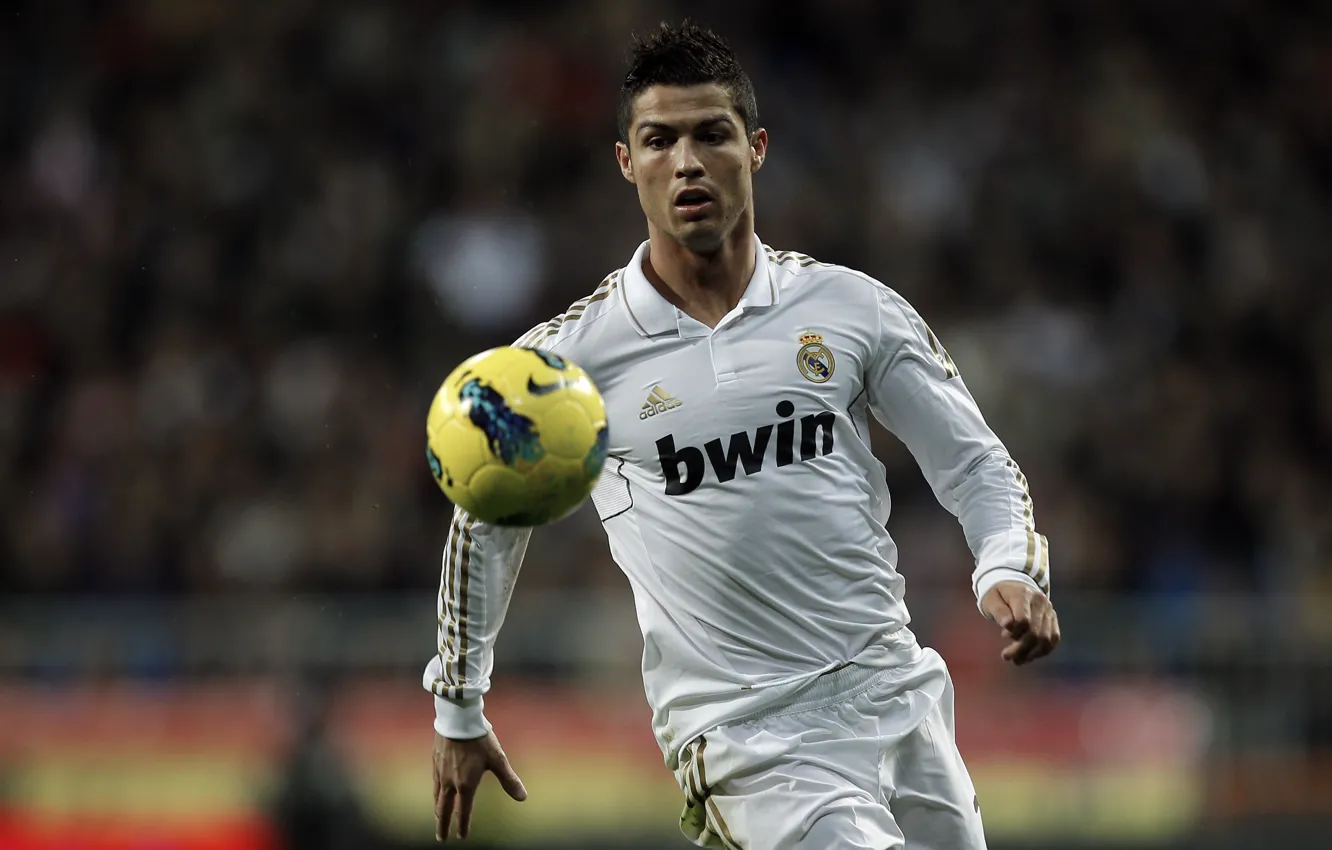 Фото обои star, real madrid, football, portugal, Real Madrid, ball, Ronaldo, Cristiano