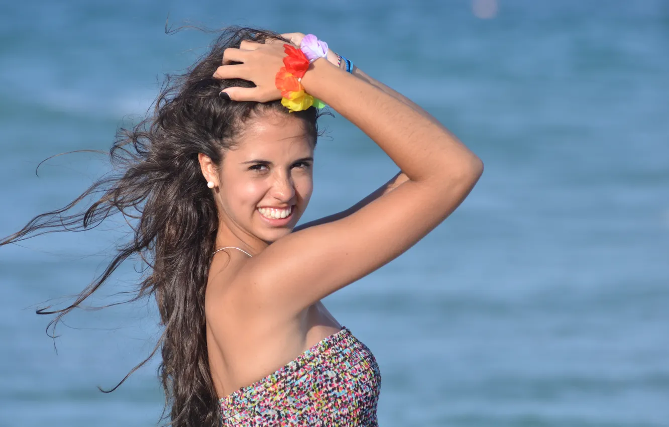 Фото обои girl, beach, wind