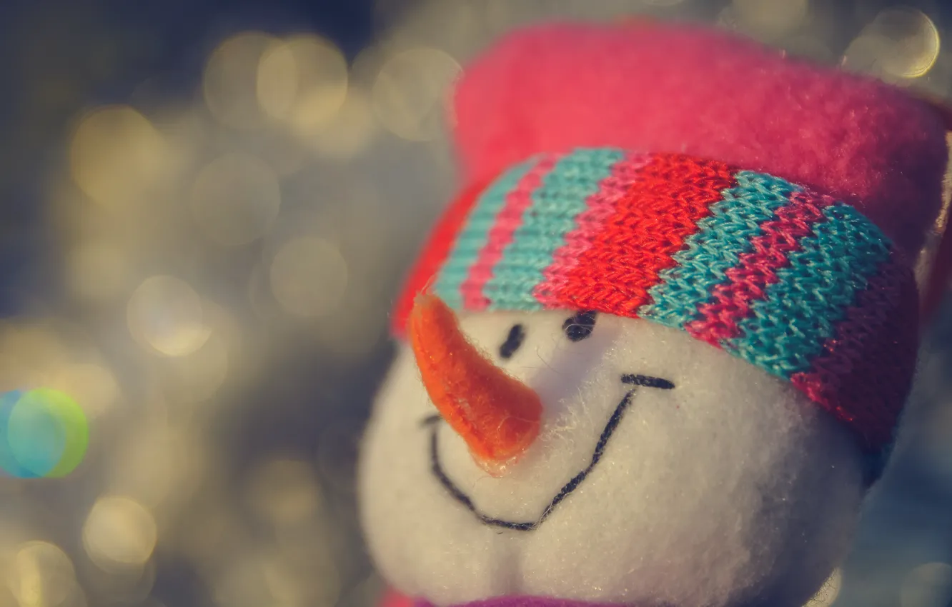 Фото обои макро, улыбка, фон, игрушка, новый год, снеговик