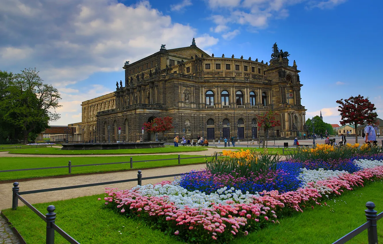 Фото обои цветы, Германия, Дрезден, площадь, дворец, клумбы, Zwinger