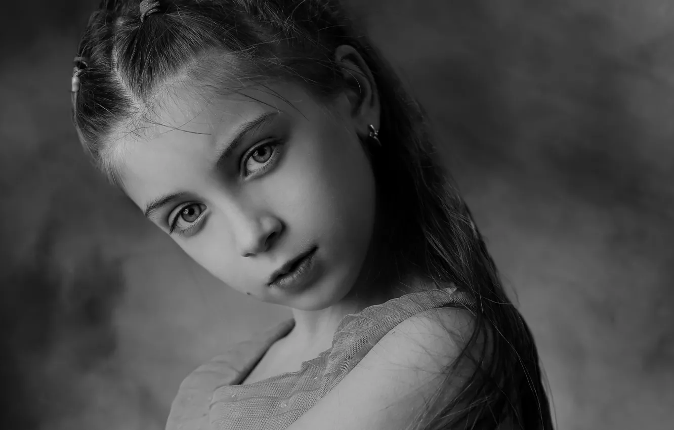 Фото обои портрет, девочка, родинка, монохром