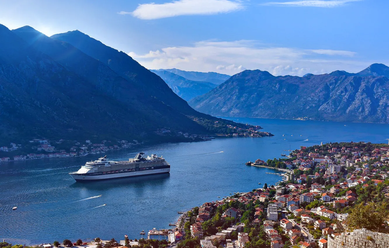 Фото обои city, lake, ship, boat, bay, Montenegro, Kotor, cruise ship, Kotor Bay