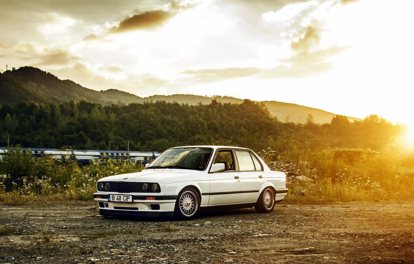 Фото обои BMW, white, E30, BBS, 4doors