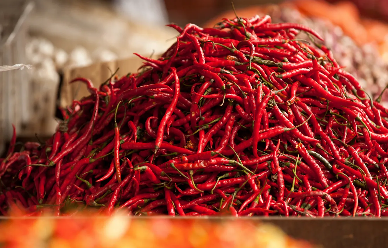 Фото обои красный, перец, много, рынок, базар, чили, овощ, Малазия