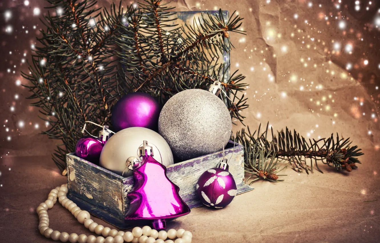 Фото обои зима, шарики, ветки, коробка, игрушки, ель, Новый Год, Рождество