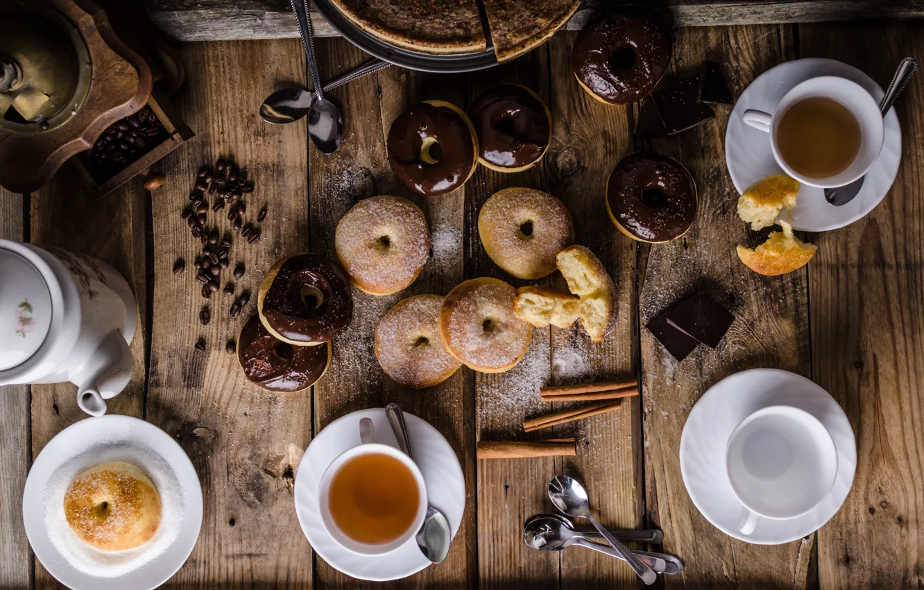 Фото обои чай, еда, шоколад, пирог, пончики, корица, кофейные зерна, выпечка