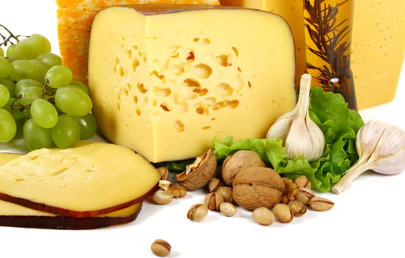 Фото обои сыр, виноград, орехи, nuts, чеснок, фисташки, cheese, грецкие