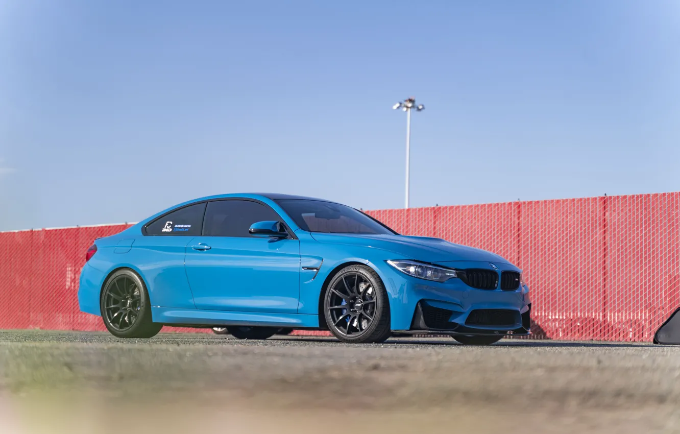 Фото обои bmw, wheels, black, f82, laguna seca blue