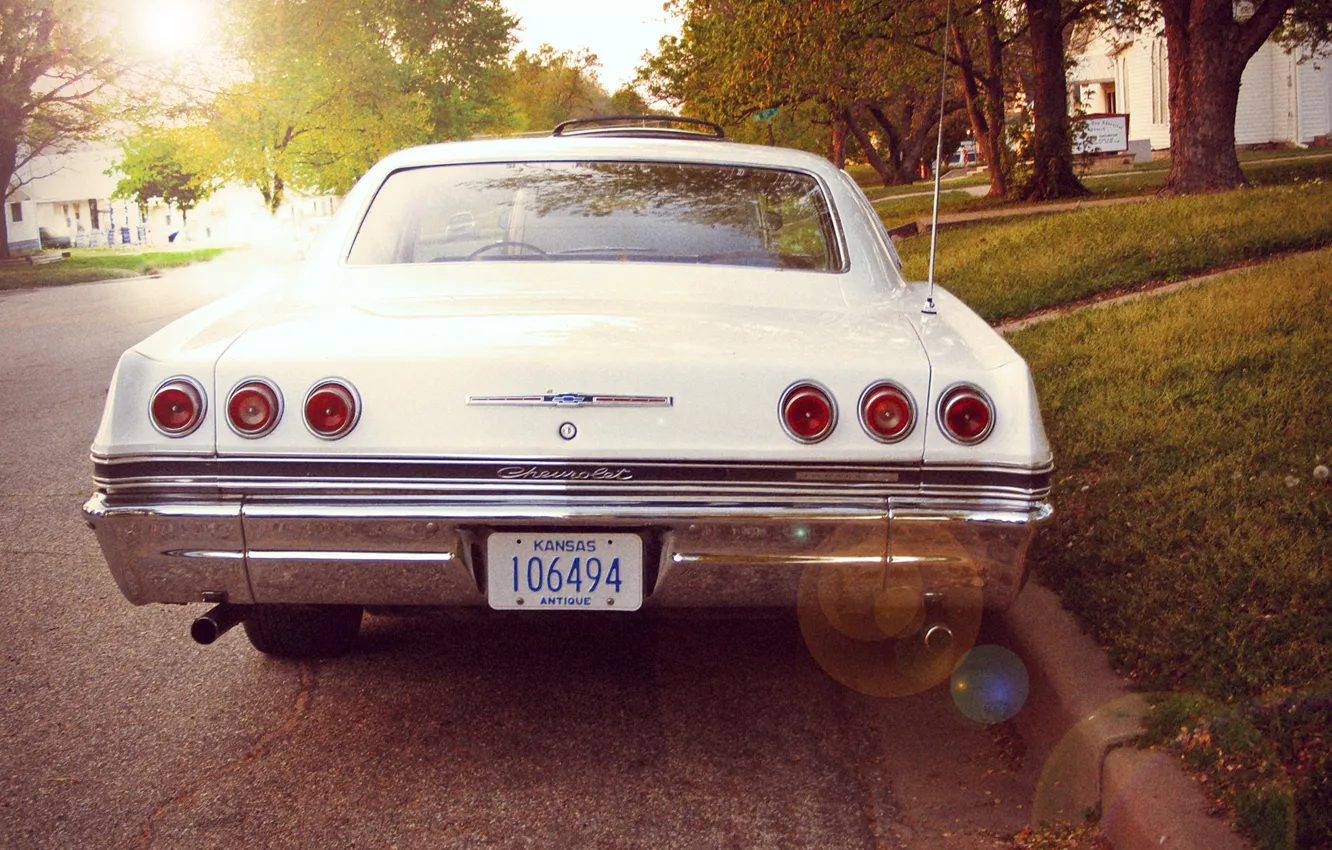 Фото обои белый, Chevrolet, Шевроле, раритет, антиквариат, Impala, рэтро