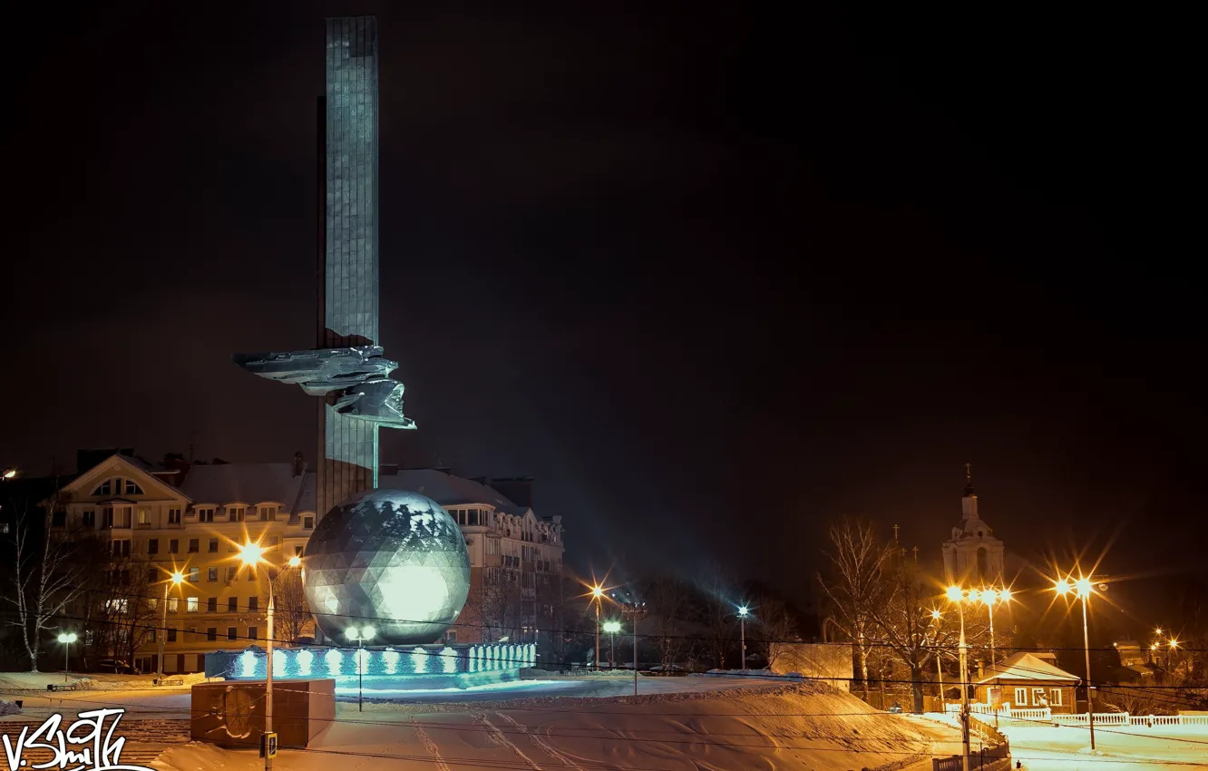 Фото обои снег, ночь, city, город, шарик, night, snow, Гагарин