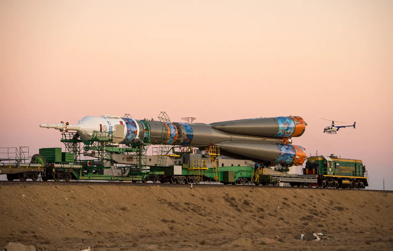 Фото обои корабль, поезд, ракета, космический, Байконур, Союз, доставка, TMA-11M