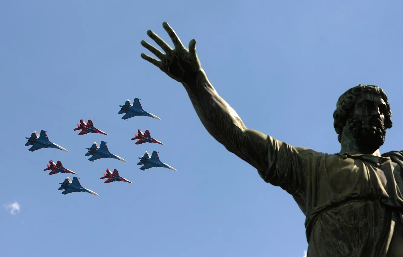 Фото обои Су-34, День Победы, Русские Витязи, Красная Площадь, 9 Мая, Репетиция