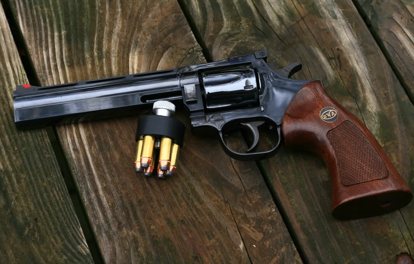 Фото обои оружие, доски, магнум, Револьвер, 357