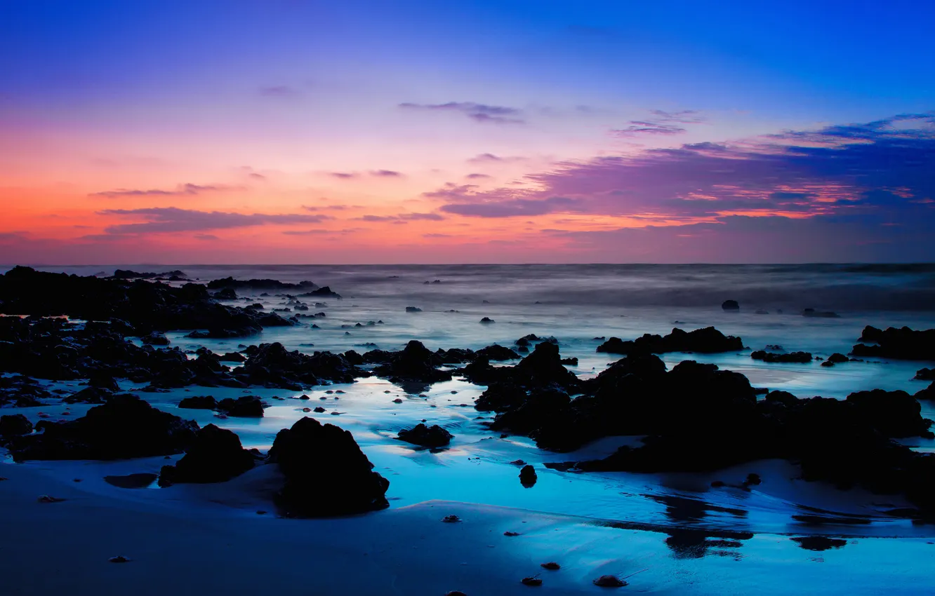 Фото обои море, пляж, камни, рассвет