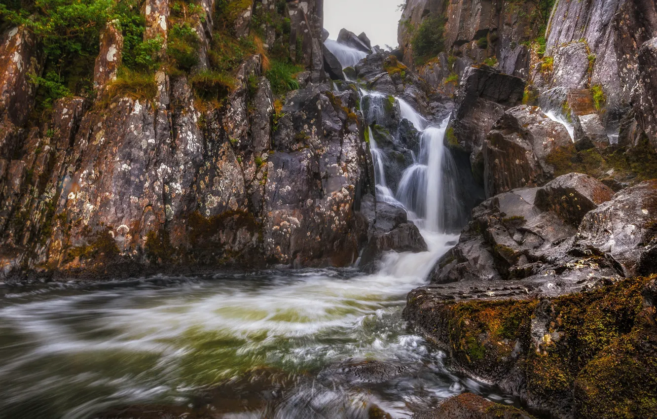 Фото обои ручей, камни, скалы, водопад, Уэльс