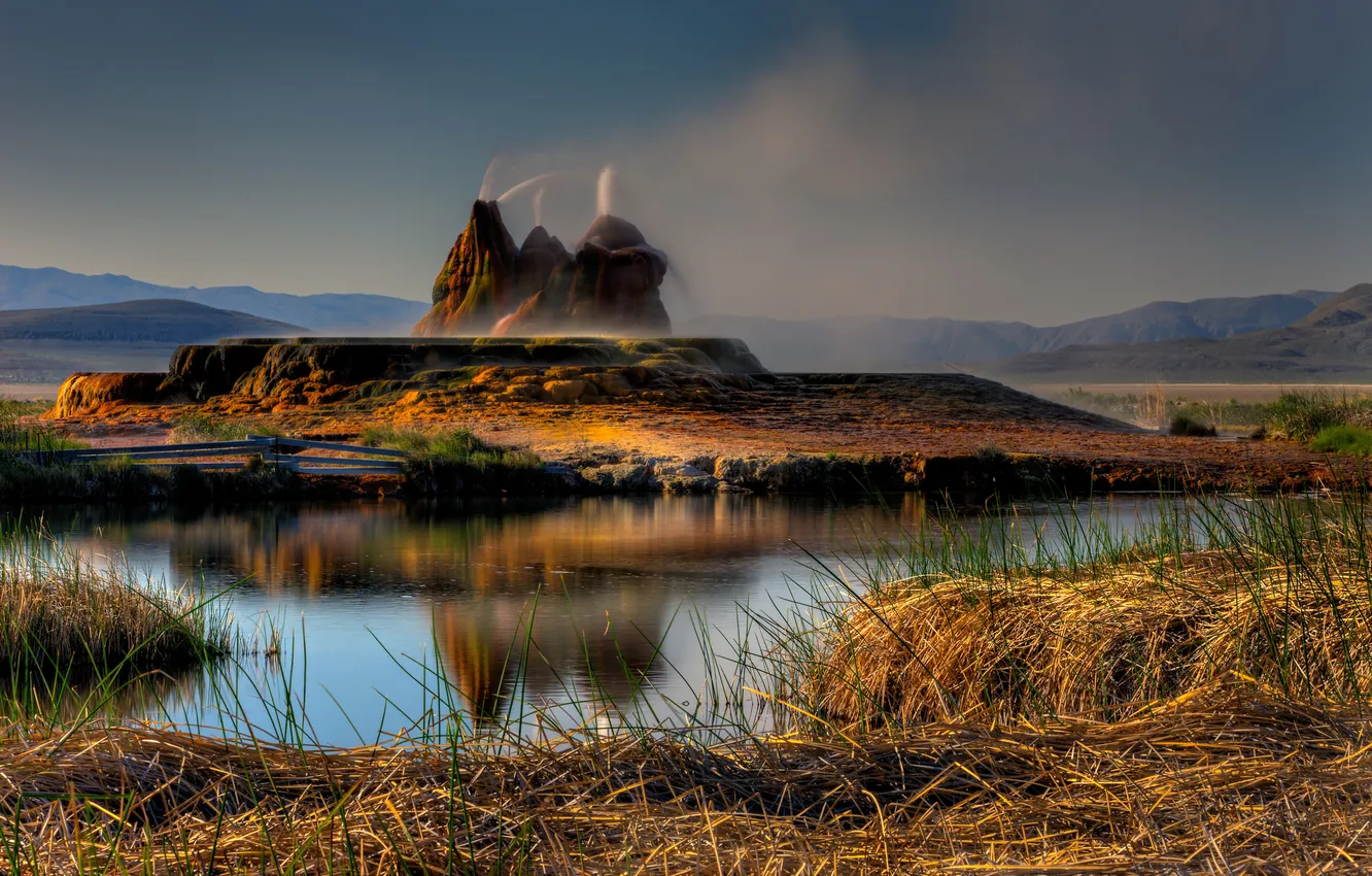 Фото обои небо, горы, брызги, США, Невада, искусственный, гейзер, fly geyser