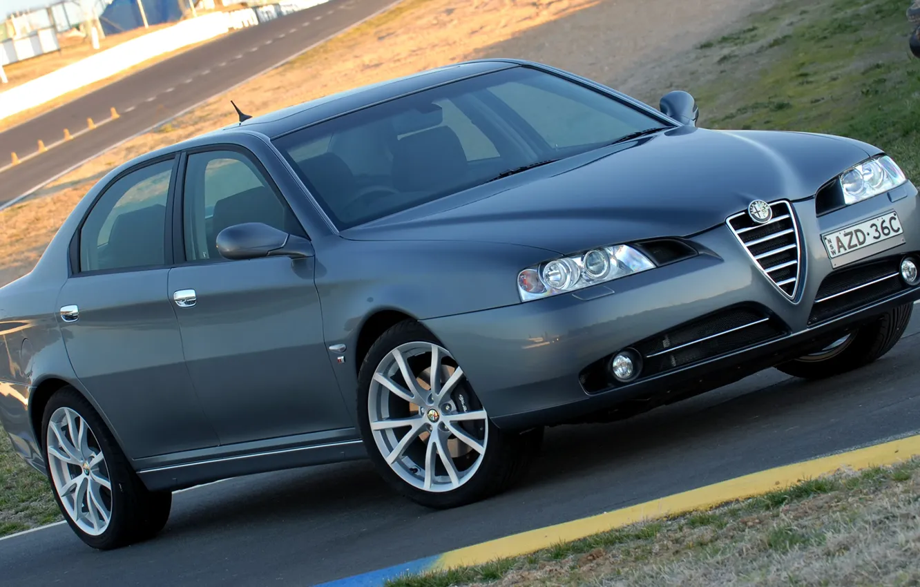 Фото обои Alfa Romeo, Car, Front, Alfa, Romeo, Sedan, Track, 166