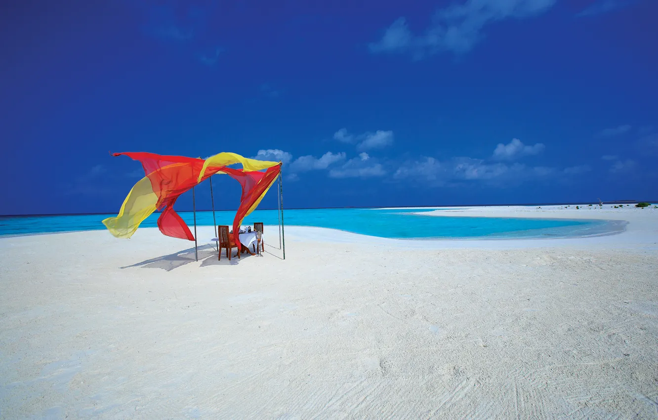 Фото обои Остров, Берег, Рай, Мальдивы, Отдых, Романтика, Столик
