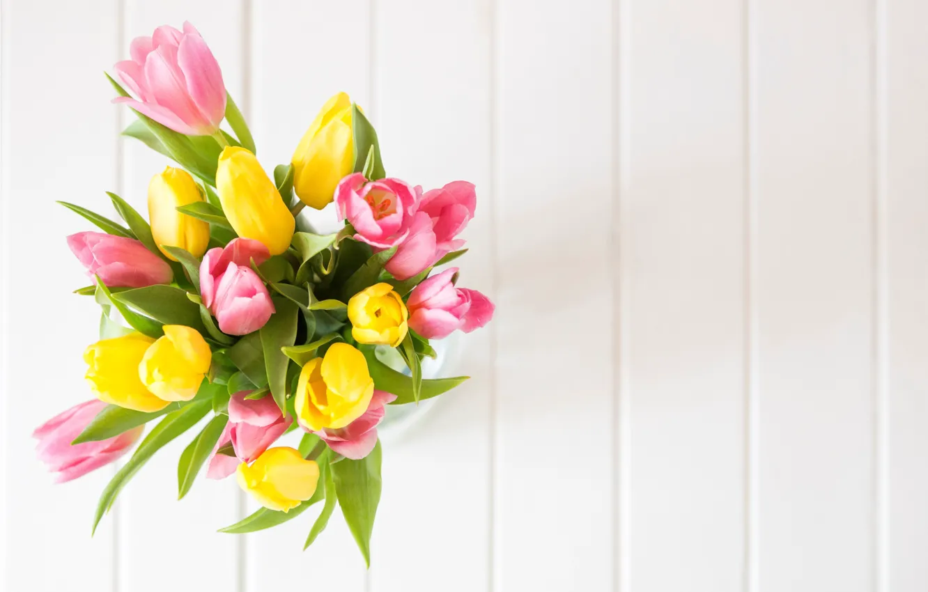 Фото обои цветы, букет, весна, желтые, тюльпаны, розовые, fresh, yellow