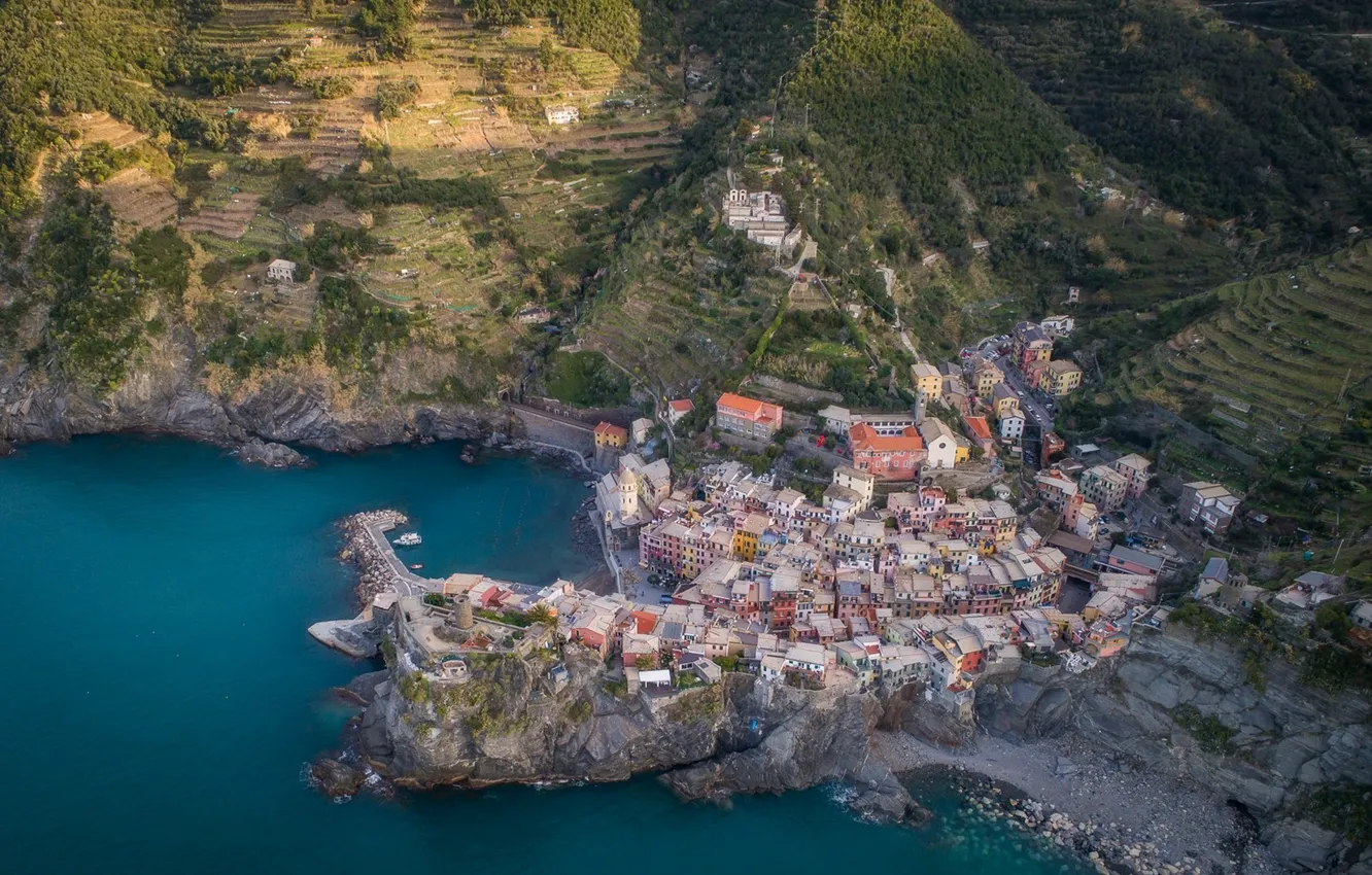 Фото обои город, Италия, Vernazza Aerial