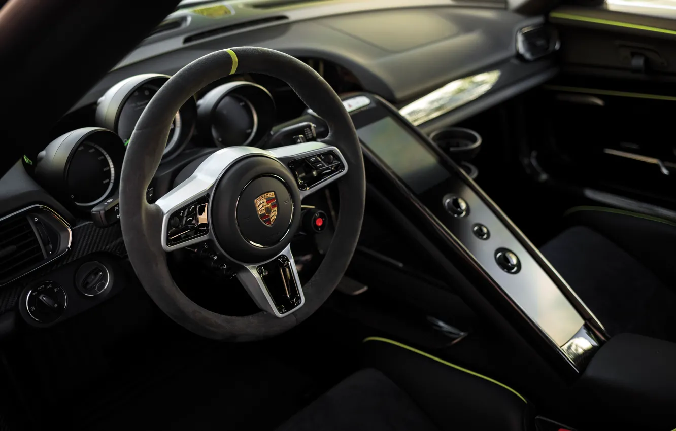 Фото обои Porsche, 918, steering wheel, dashboard, Porsche 918 Spyder Weissach Package