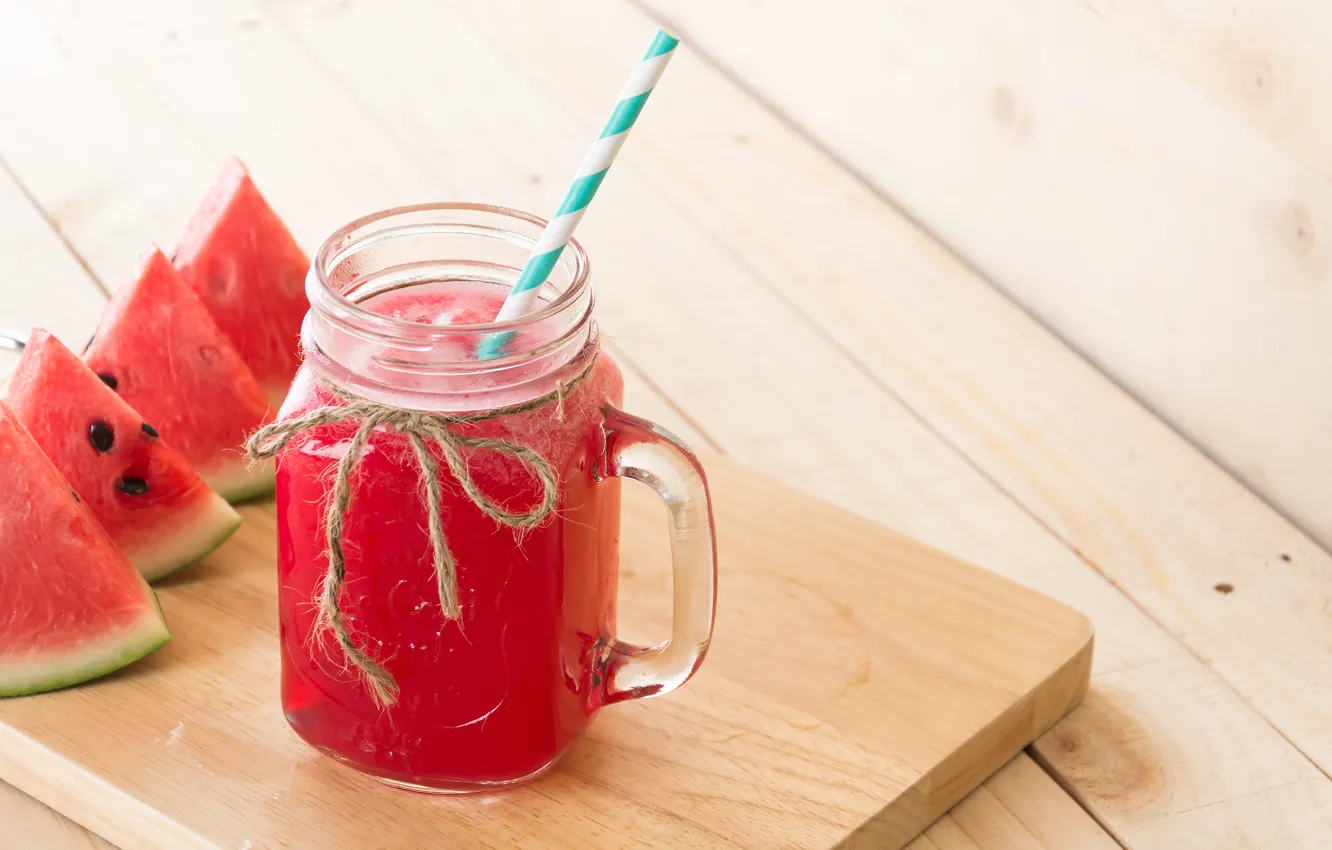 Фото обои лед, арбуз, сок, кружка, напиток, трубочки, дольки арбуза