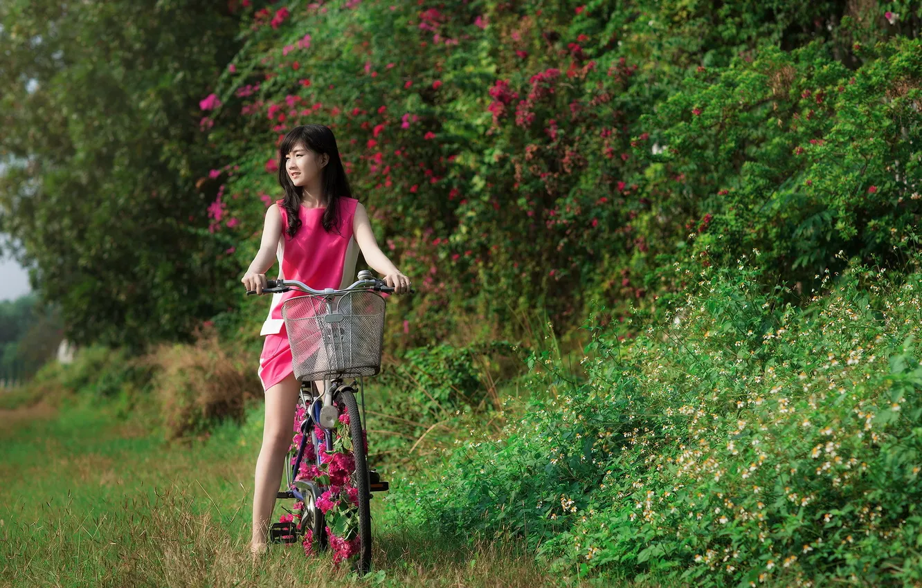 Фото обои велосипед, Model, Kieu Trinh