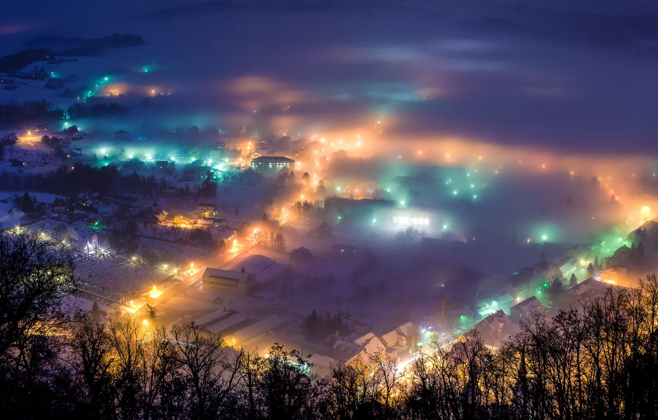 Фото обои ночь, город, огни, туман