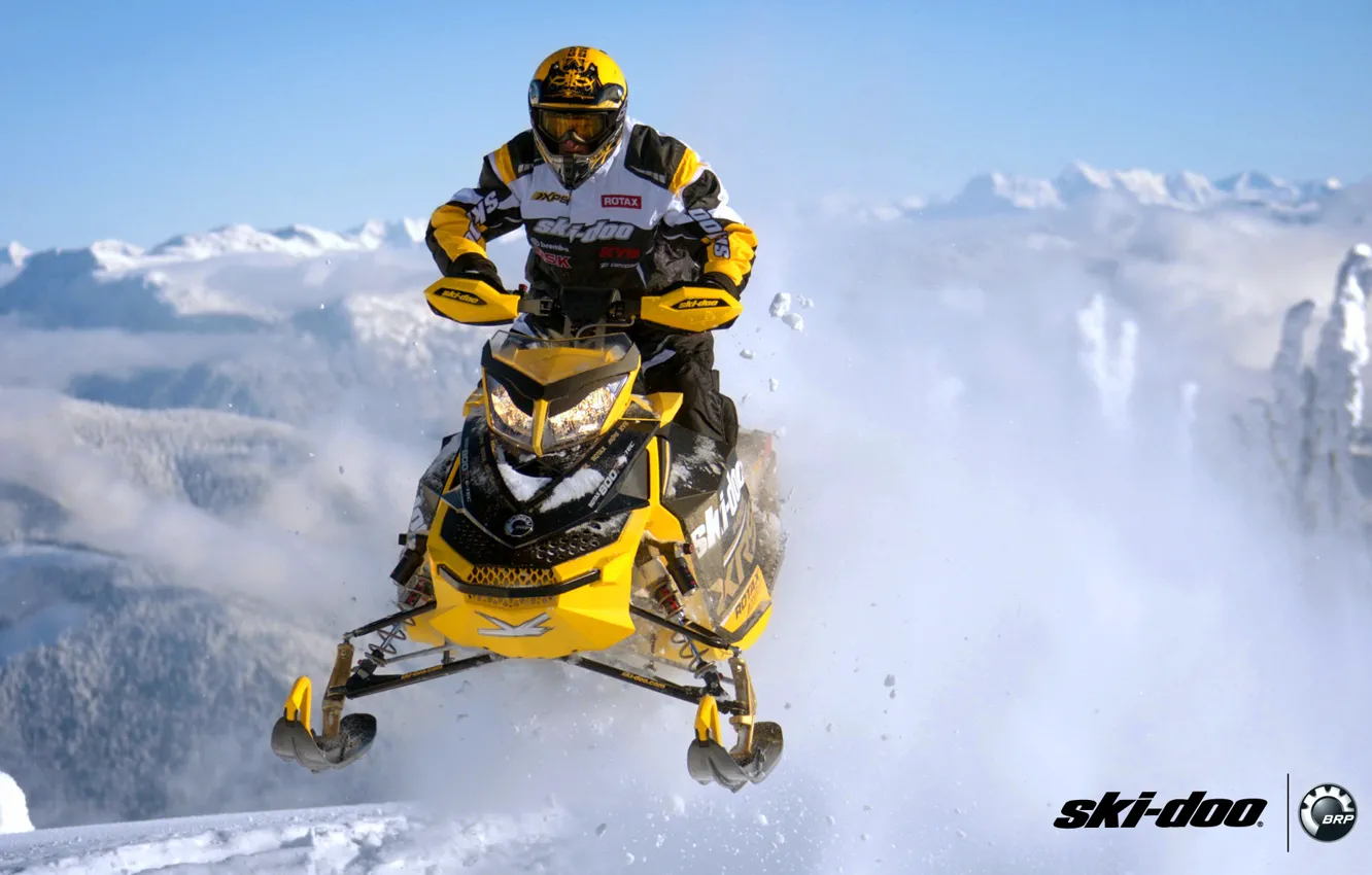 Фото обои снег, жёлтый, прыжок, спорт, sport, snow, снегоход, snowmobile