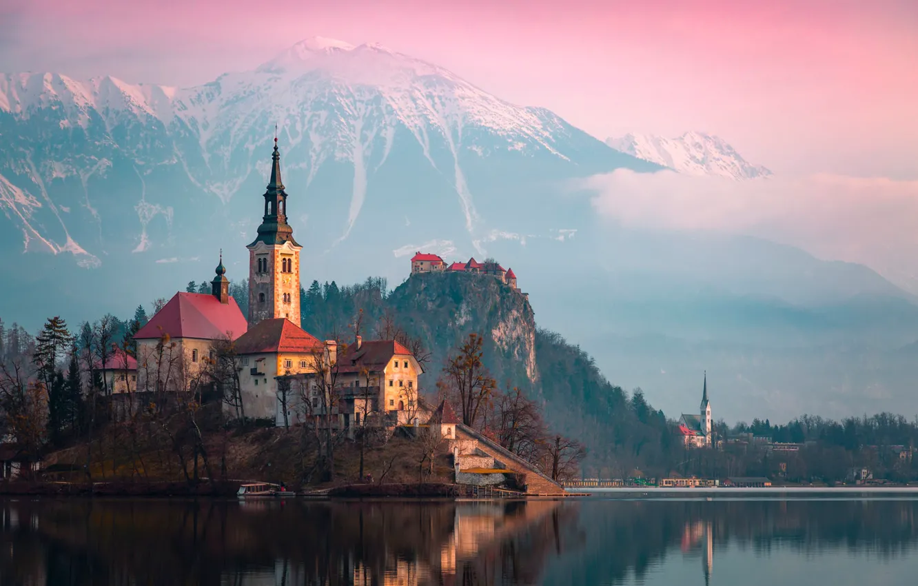 Фото обои лес, облака, горы, озеро, Альпы, церковь, островок, Словения