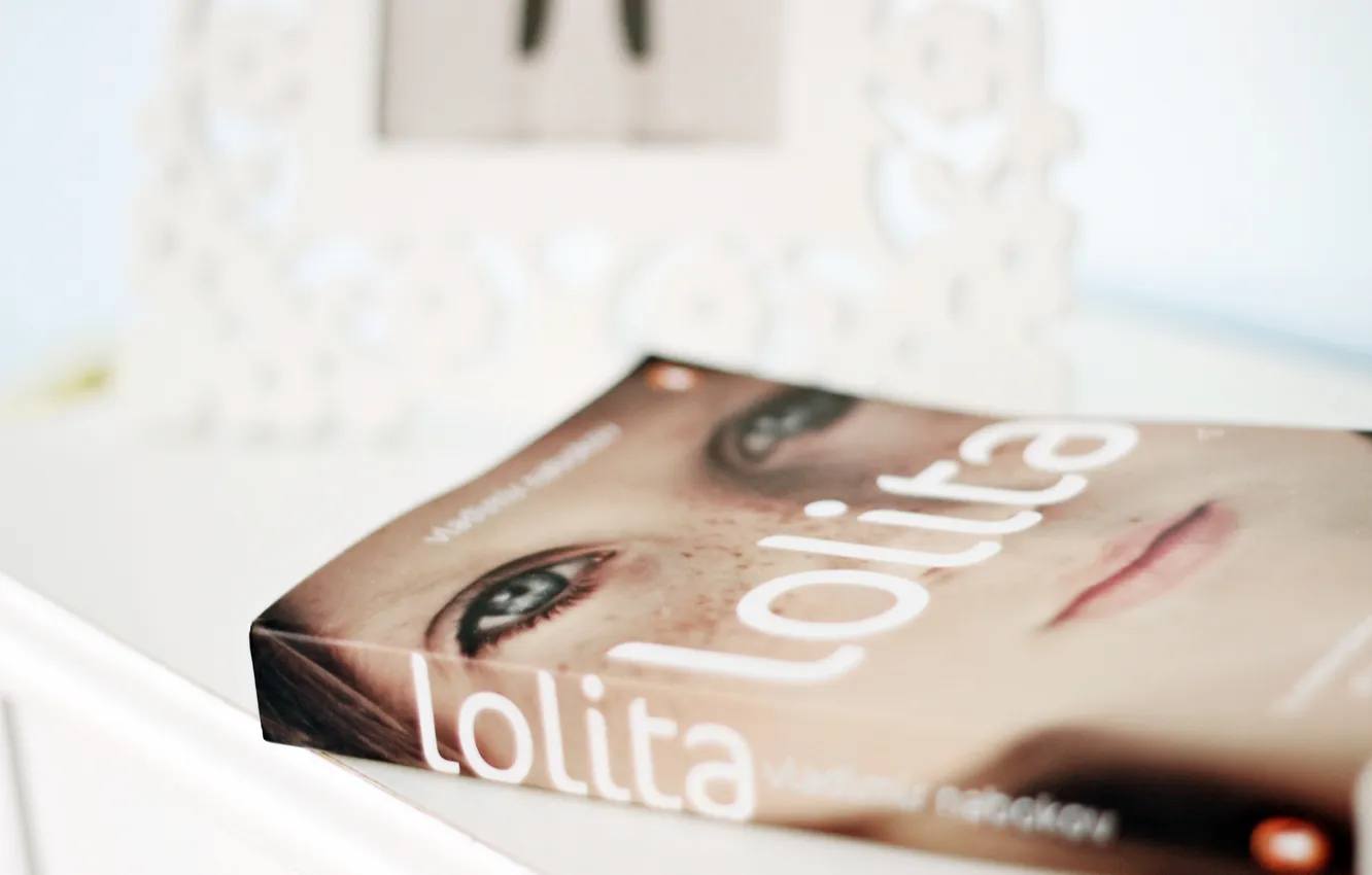 Фото обои книга, book, Lolita, Лолита