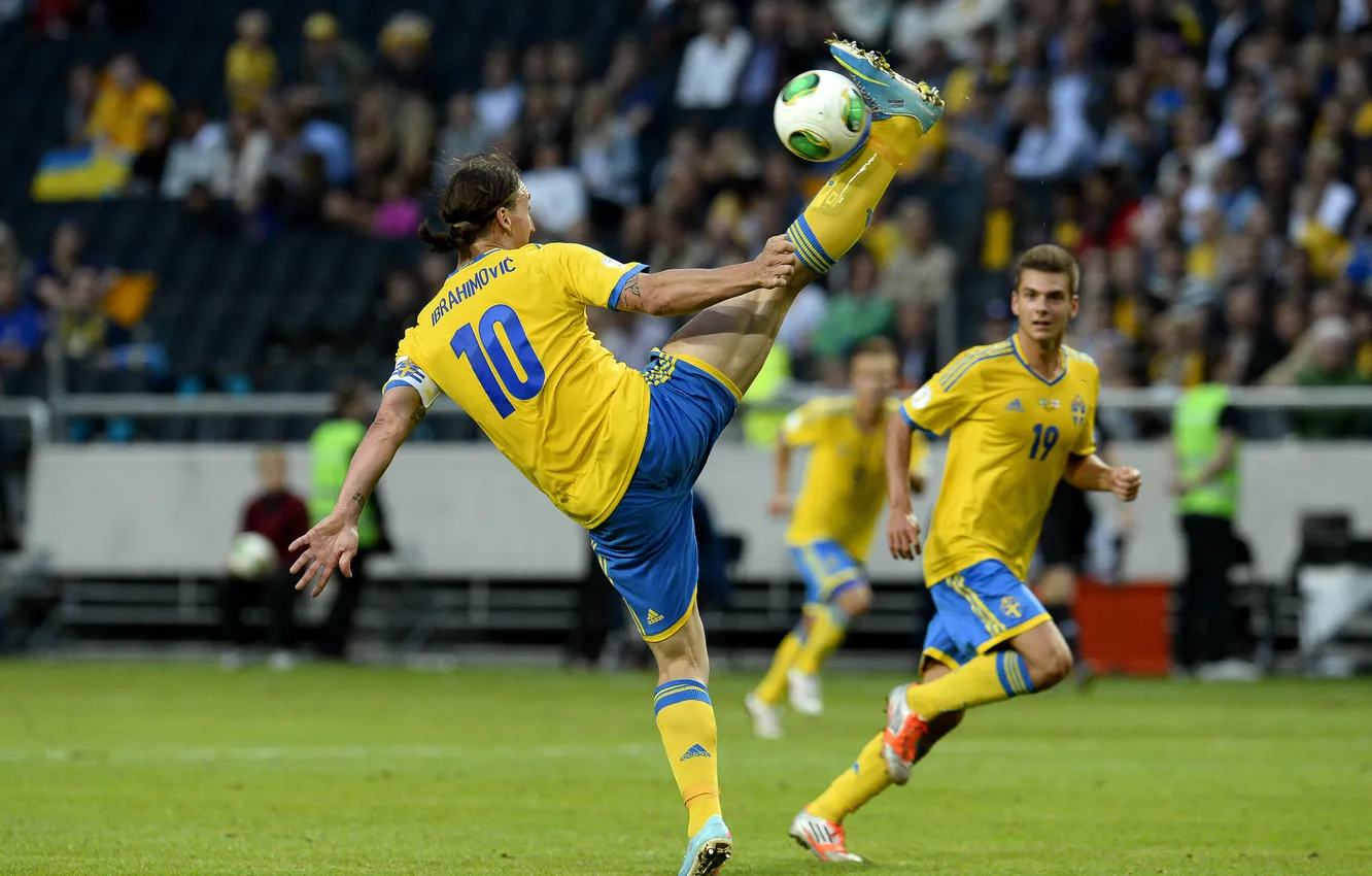 Фото обои футбол, Sweden, Златан Ибрагимович, Zlatan Ibrahimovich, сборная Швеции