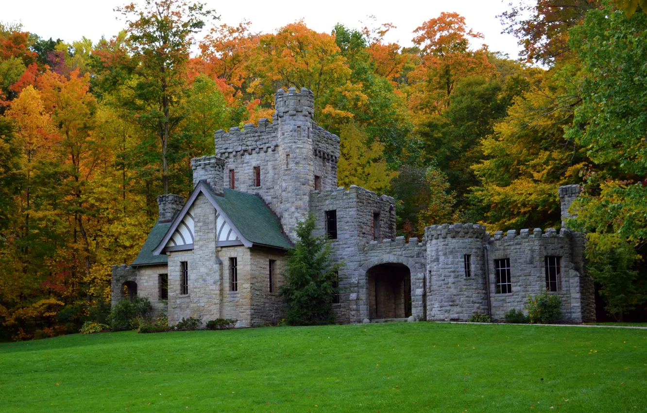 Фото обои осень, лес, трава, деревья, замок, поляна, США, Squires Castle