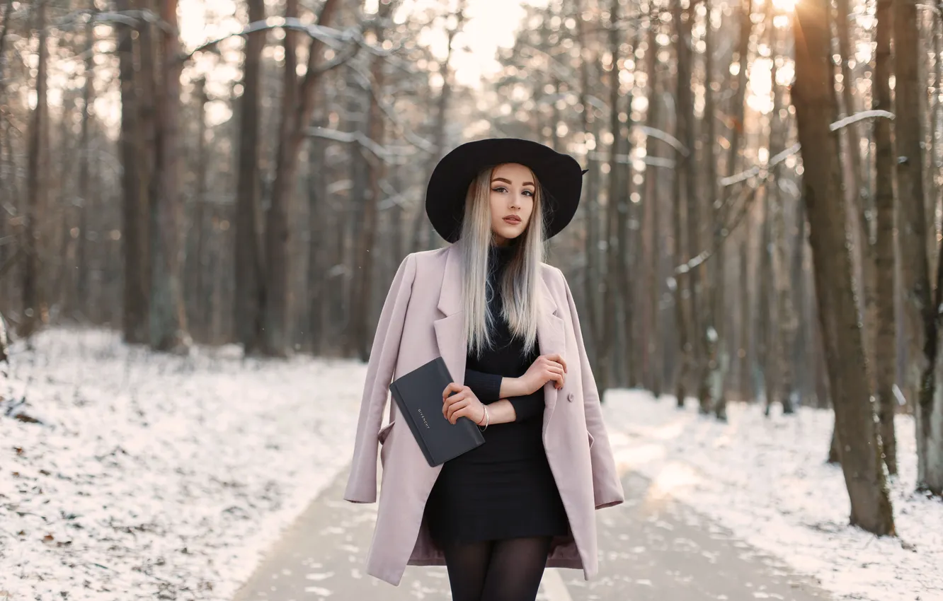 Фото обои girl, hat, nature, lifestyle, model, glamour, lady, january
