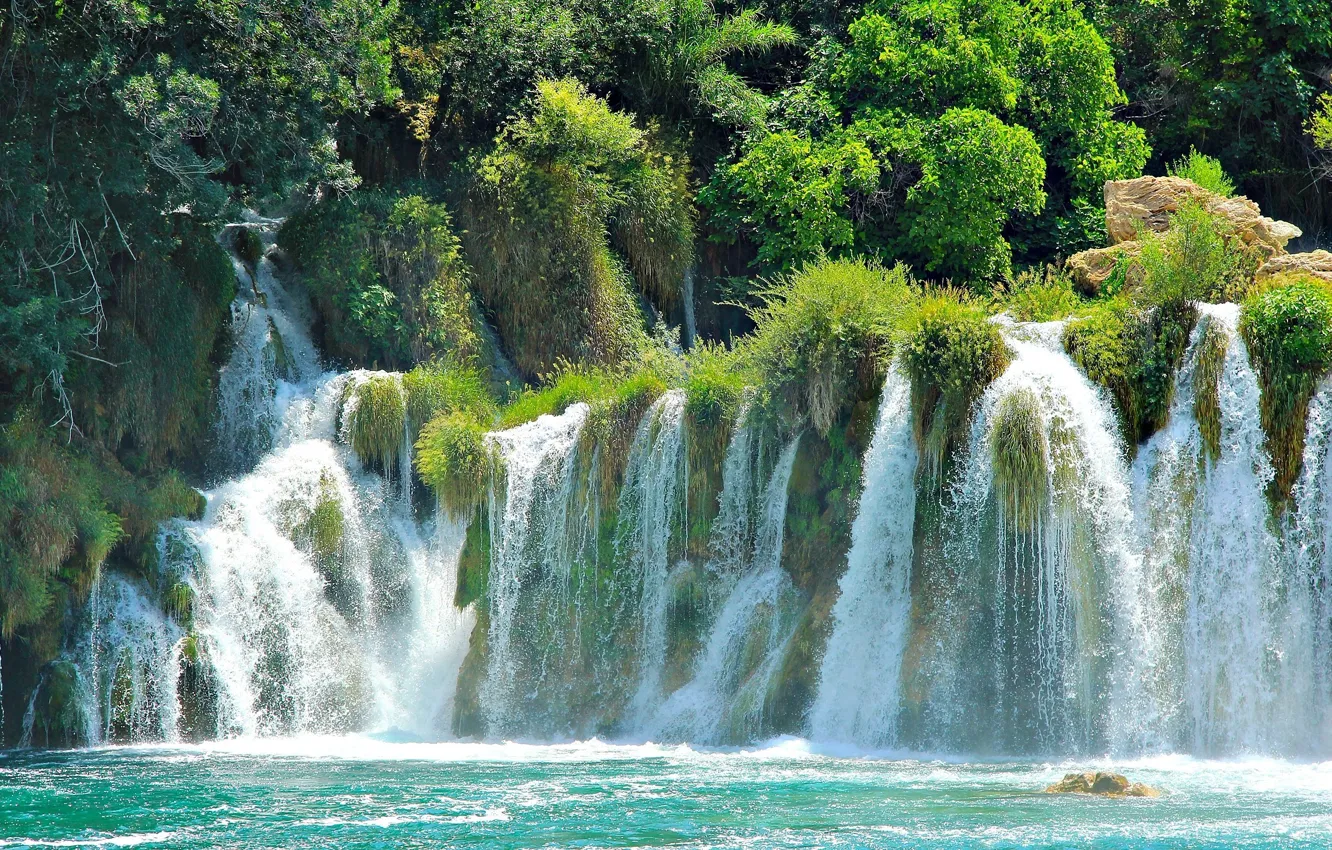 Фото обои водопады, Хорватия, национальный парк, Плитвицкие озёра, Croatia Plitvice Lakes National Park waterfalls