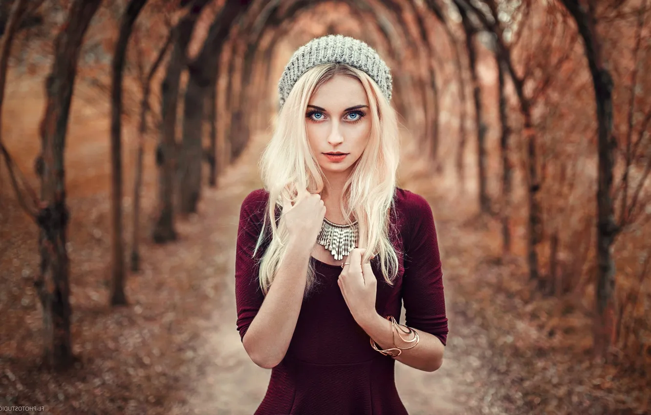 Фото обои fashion, long hair, dress, hat, blue eyes, model, face, depth of field