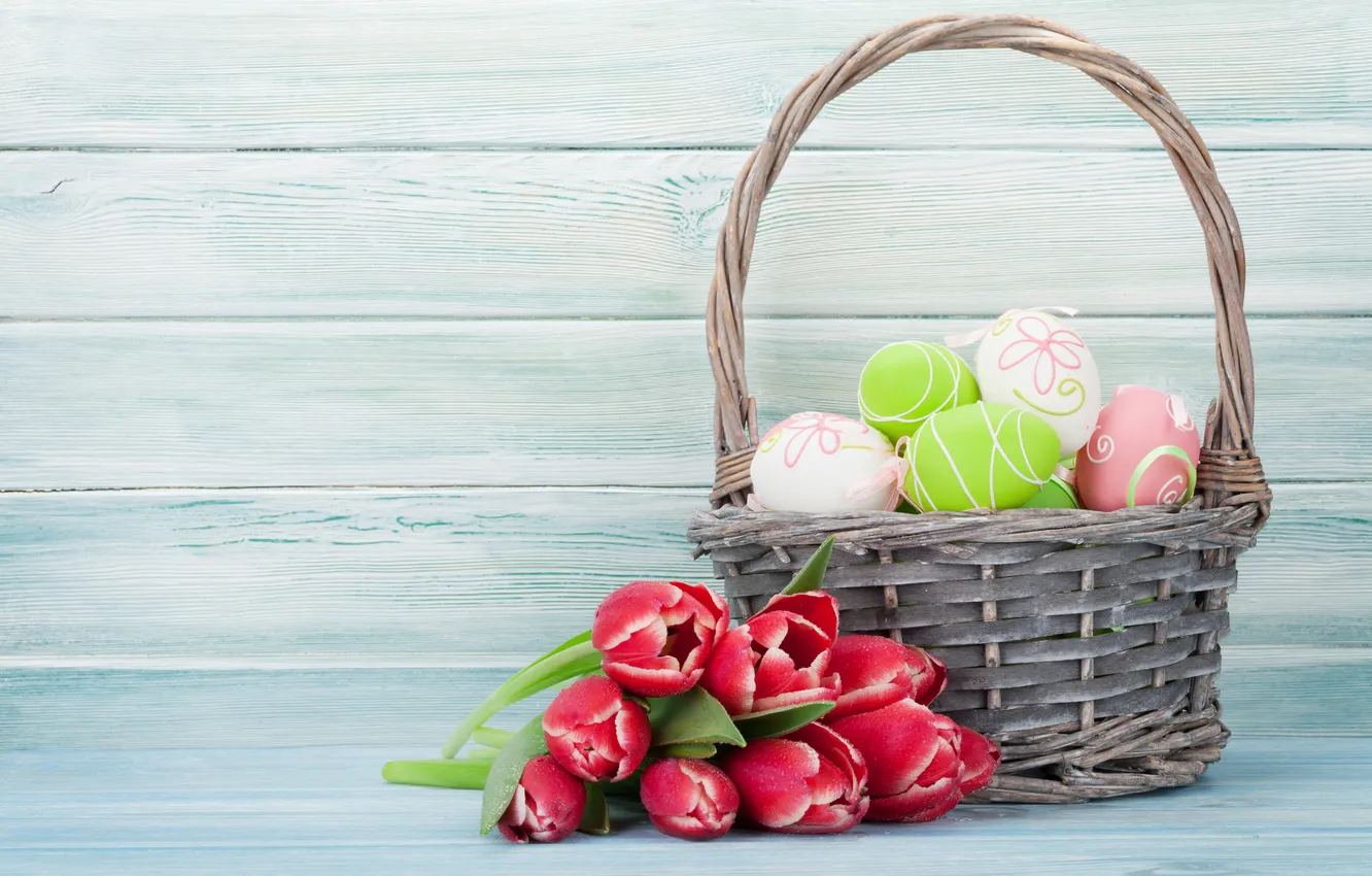Фото обои цветы, яйца, весна, colorful, Пасха, тюльпаны, red, happy