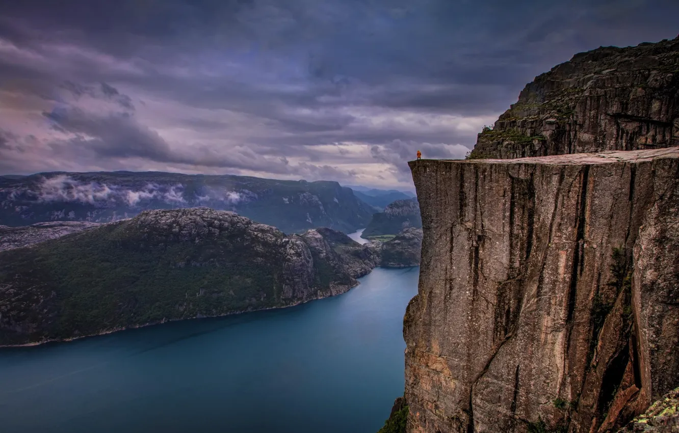 Фото обои пейзаж, природа, скала, река, Норвегия, rain, norway, fjord