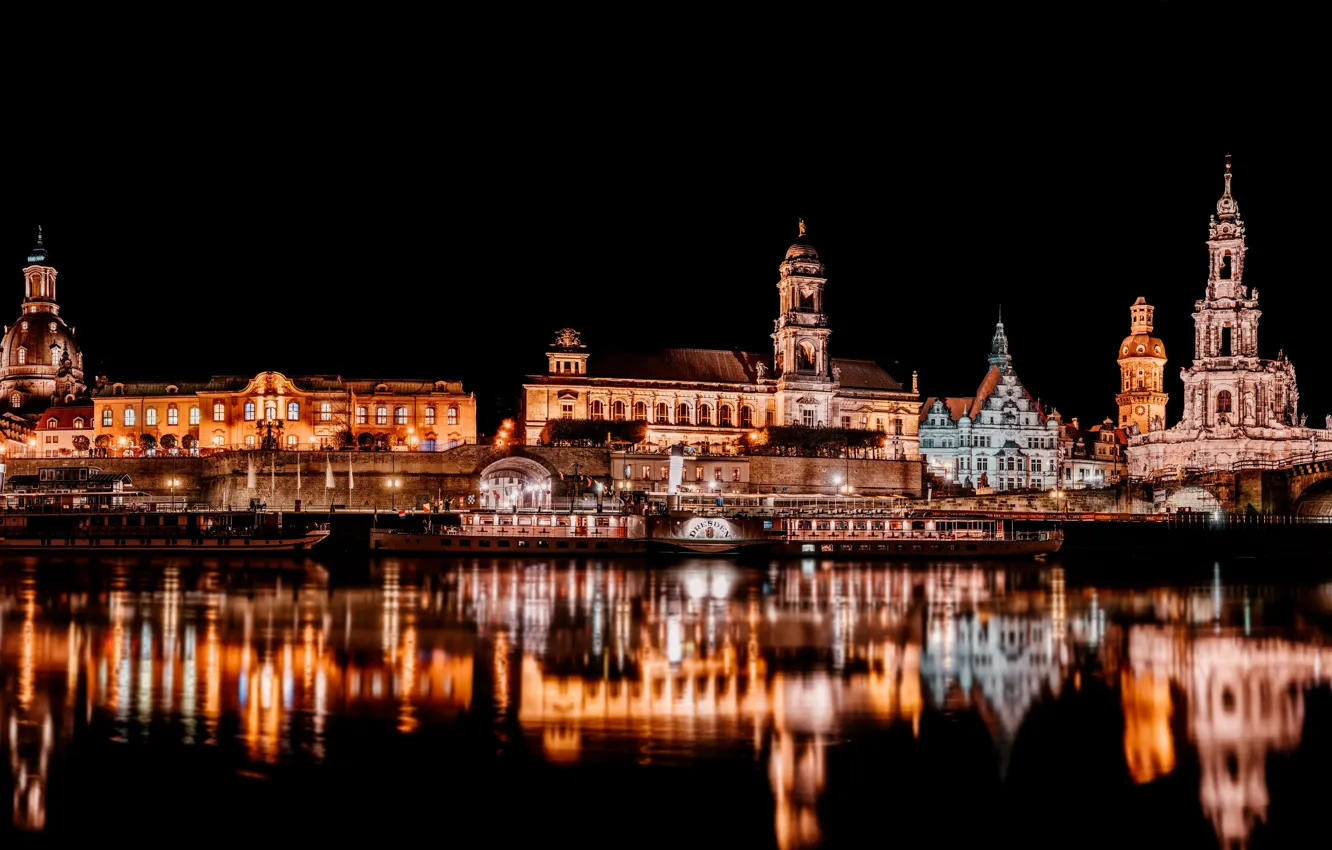 Фото обои Отражение, Ночь, Причал, Город, Река, Германия, Дрезден, City