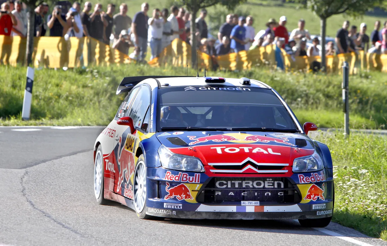 Фото обои Авто, Люди, Ситроен, Citroen, Rally, Sebastien Loeb, Передок, Фаны