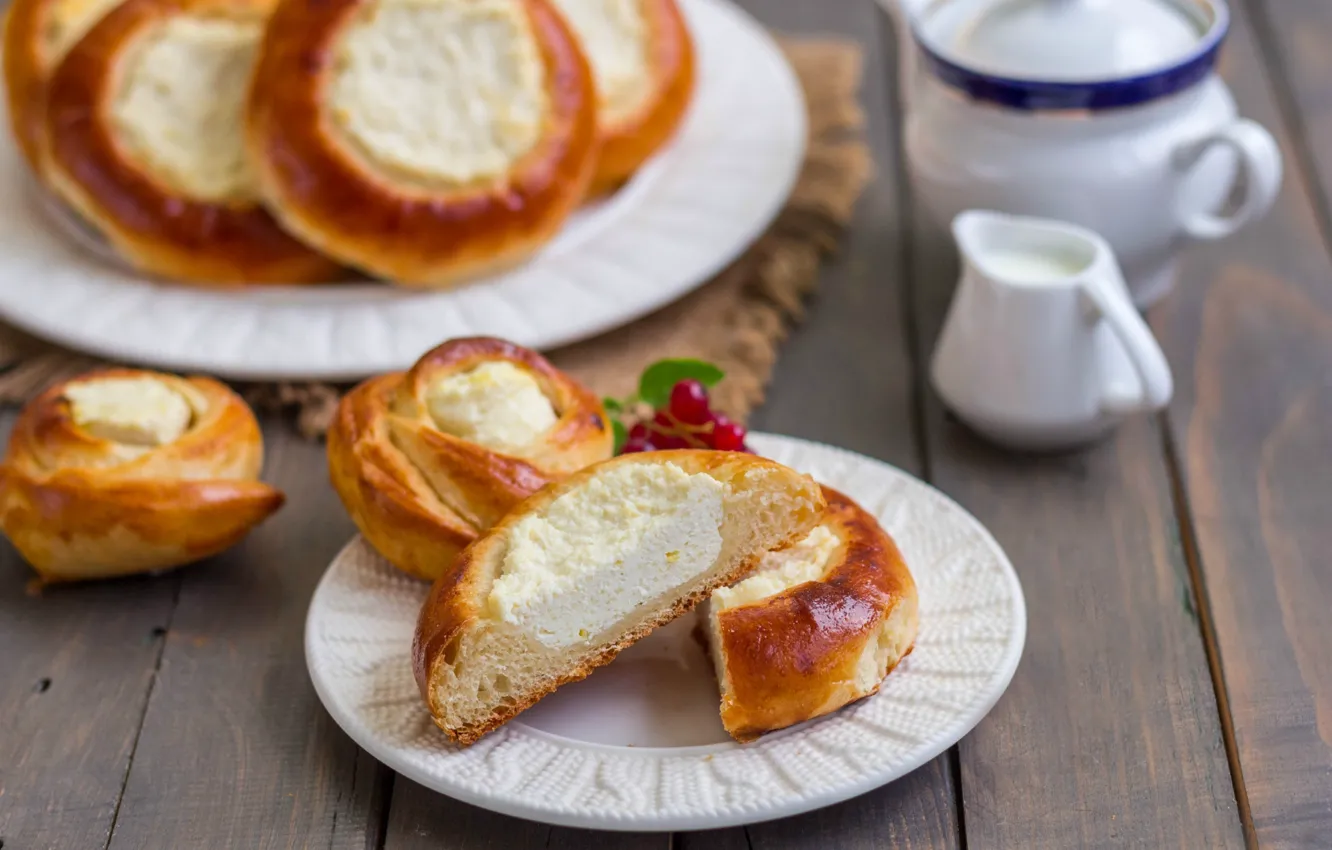 Фото обои выпечка, творог, ватрушки