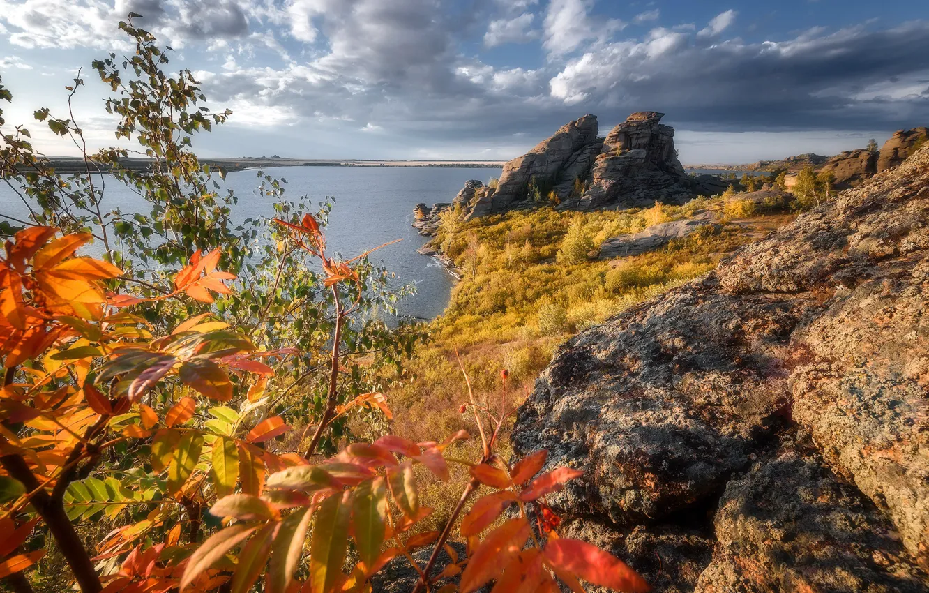 Фото обои осень, небо, солнце, река, скалы, Павел Силиненко