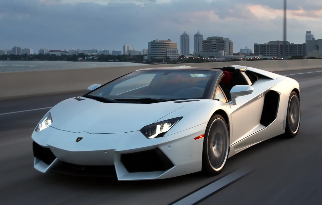 Фото обои дорога, небо, white, roadster, LP700-4, Lamborghini Aventador