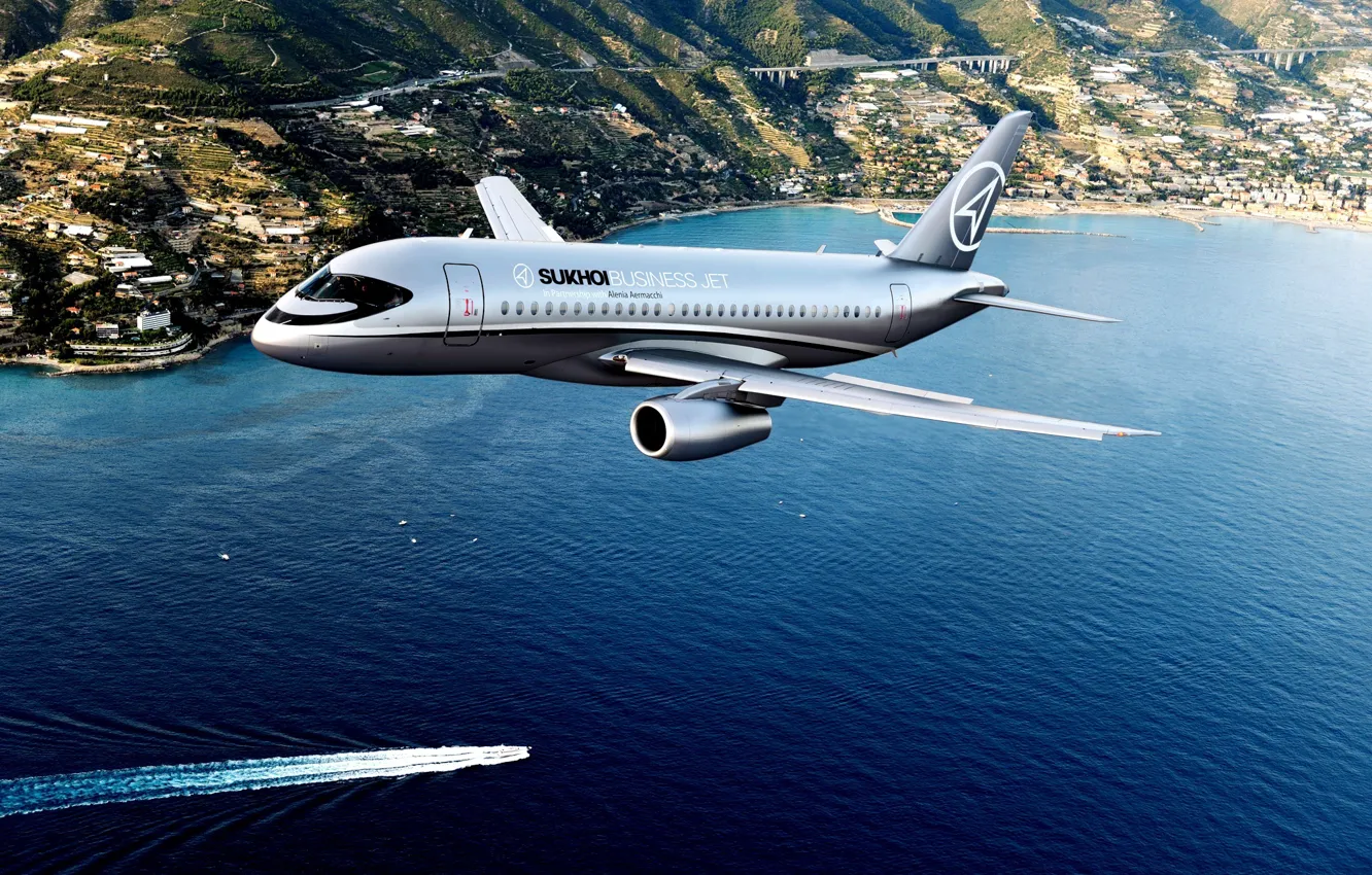 Фото обои небо, город, берег, катер, залив, самолёт, Sukhoi, Superjet 100