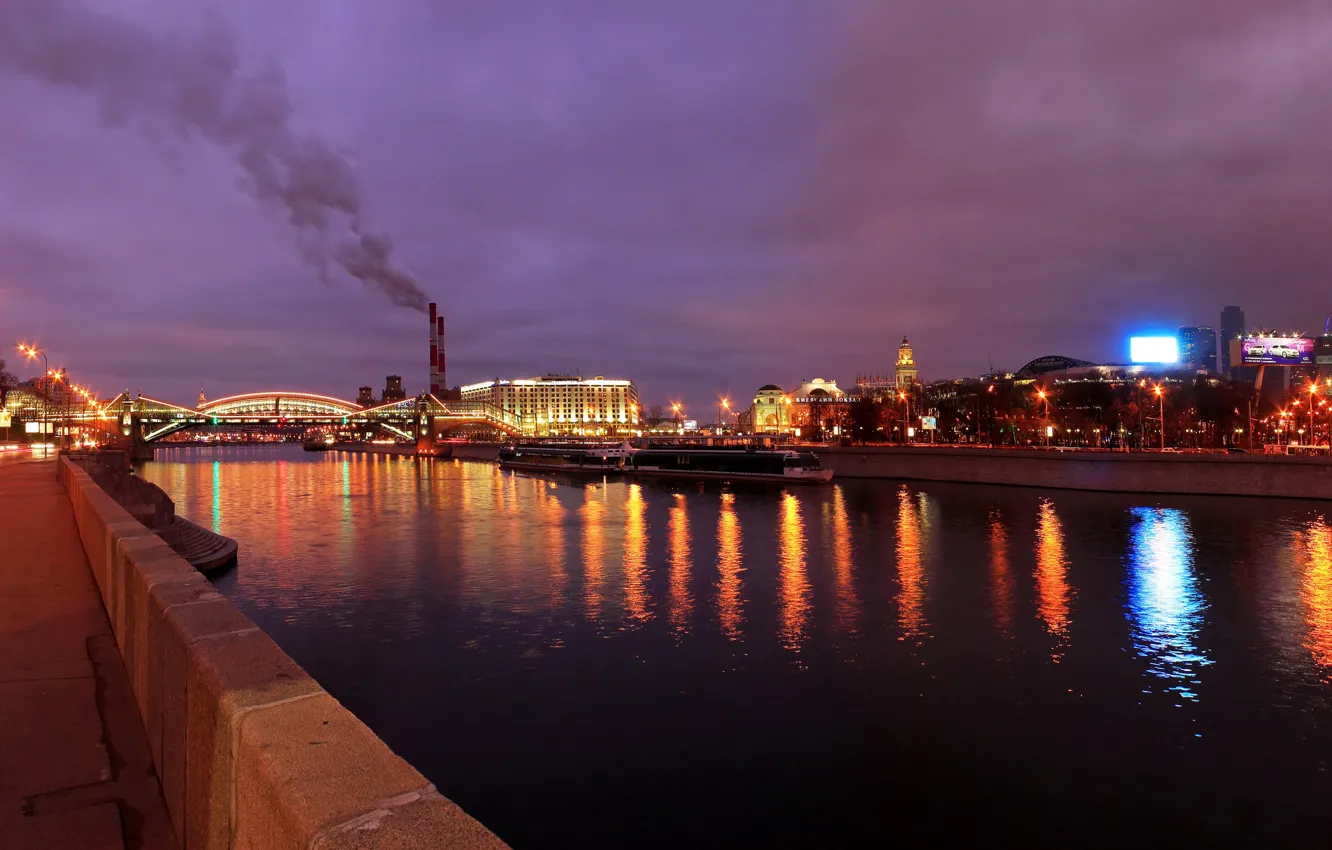 Фото обои мост, город, огни, река, вечер, Москва, набережная, Moscow